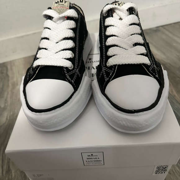 Size 41 Maison Mihara Yasuhiro Peterson OG Sole Canvas Low top Black and white - Picture 2 of 11